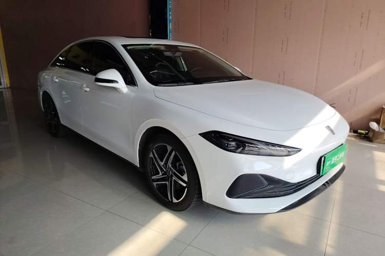 Roewe D7 2023 — 3