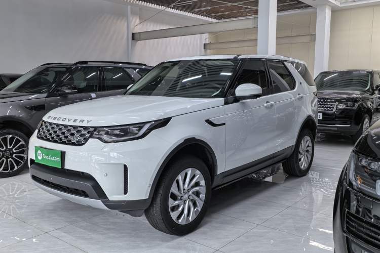 Land Rover Discovery 2023 — фото 1