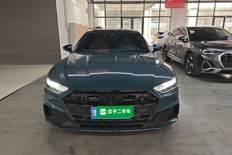 Audi A7L 2022 — 2
