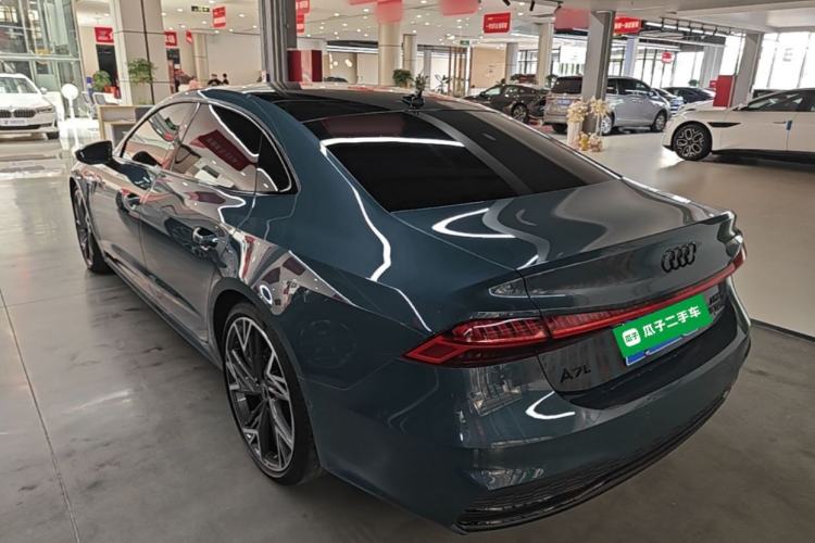 Audi A7L 2022 — 4