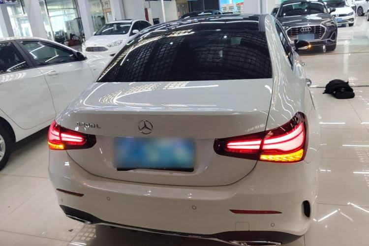 Mercedes-Benz A 200 L 2023 — фото 5