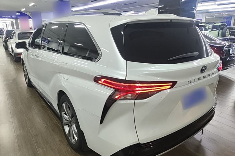 Toyota Sienna 2021 — фото 4