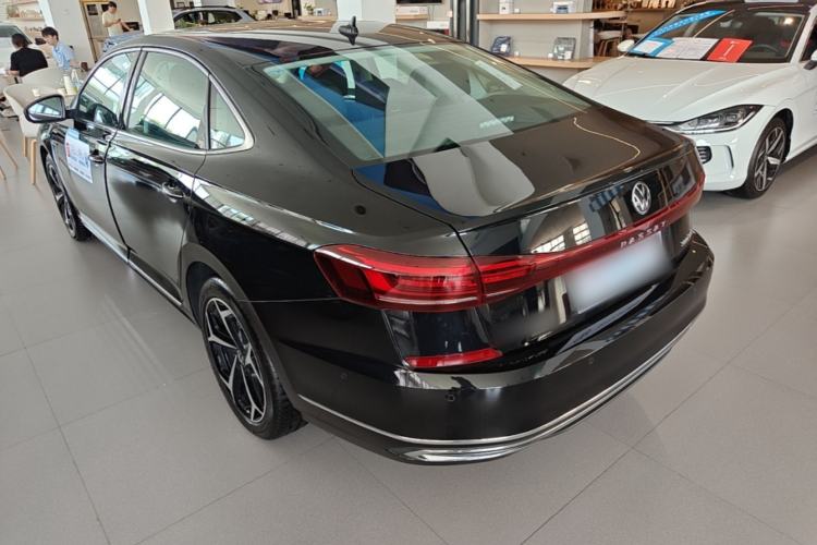 Volkswagen Passat 2024 — 4
