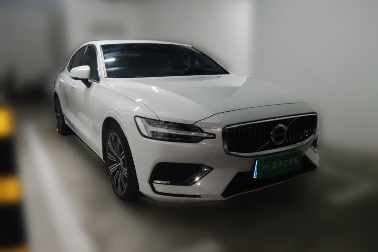 Volvo S60 2020 — фото 3