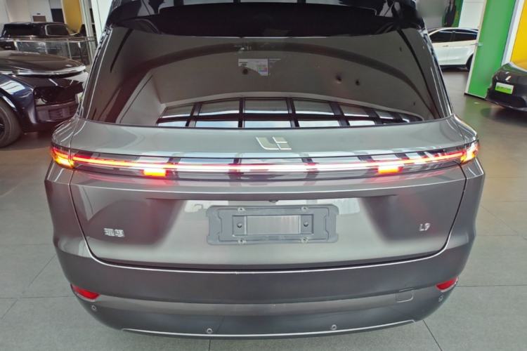 Li Auto L9 2022 — 5