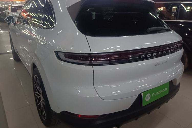 Porsche Cayenne 2024 — 4