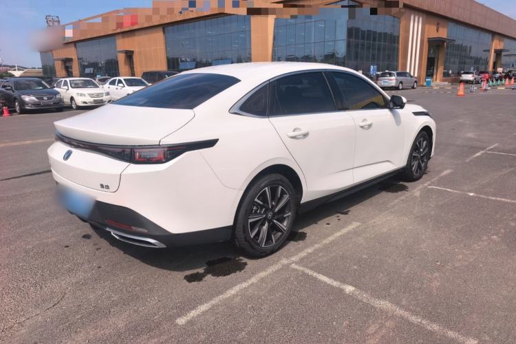 ChangAn Eado 2025 — 4