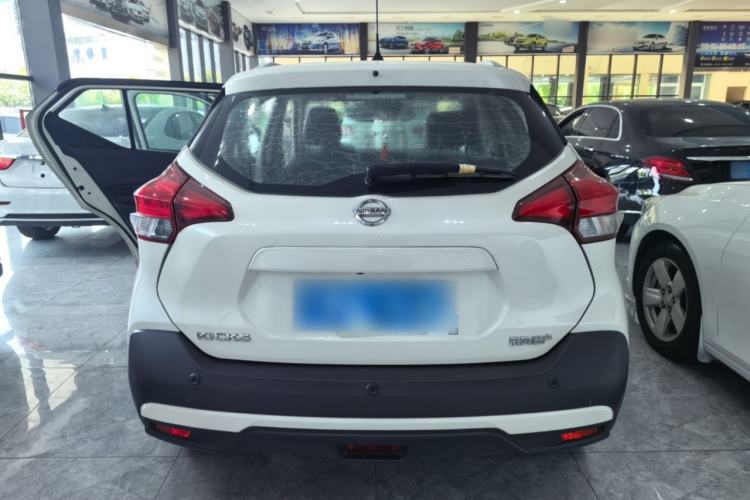 Nissan Kicks 2021 — 5