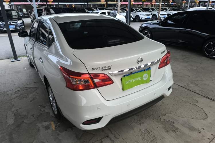 Nissan Sentra 2024 — 4