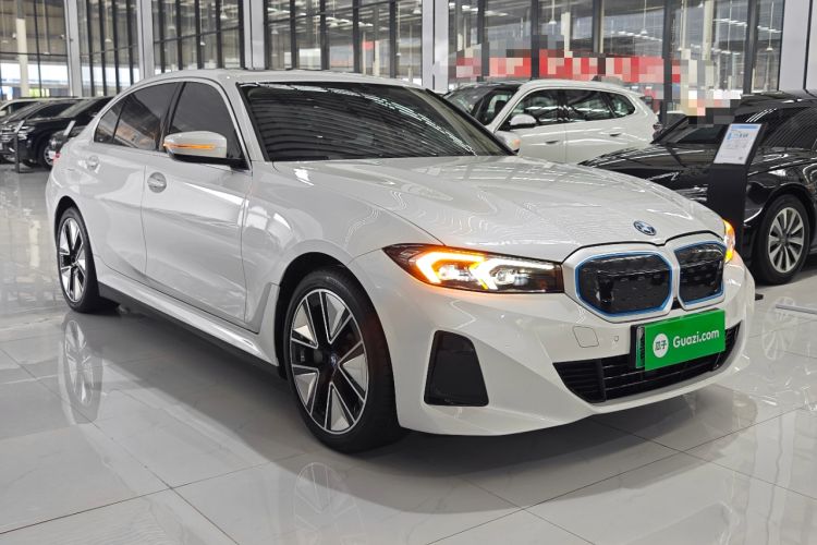 BMW i3 2022 — 3