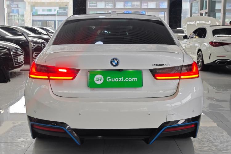 BMW i3 2022 — 5