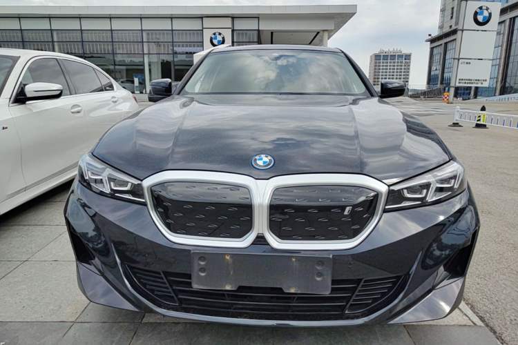 BMW i3 2022 — 2