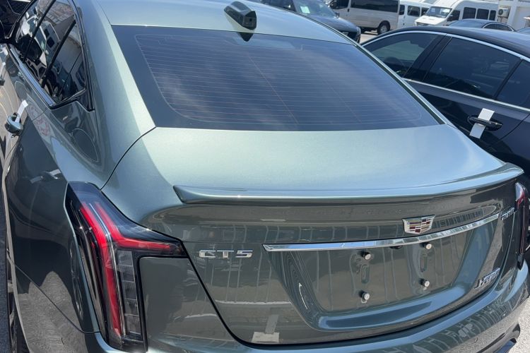 Cadillac CT5 2024 — 5