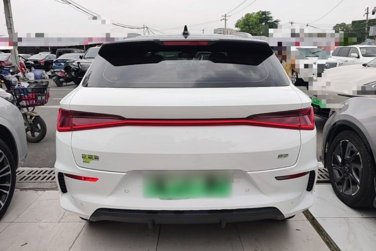 BYD e2 2024 — 5