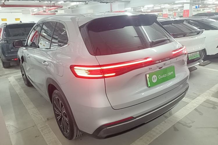 Geely Xingjian 7 2025 — 4
