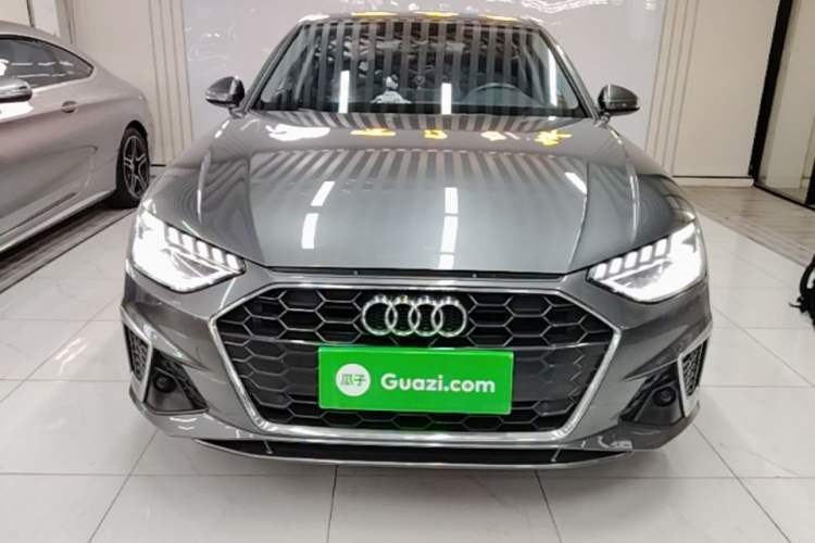 Audi A4 2023 — 2
