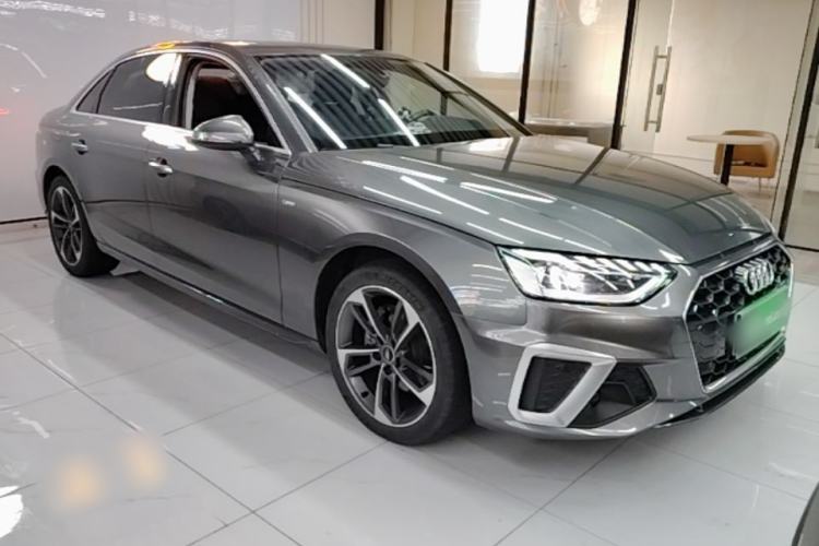 Audi A4 2023 — 3