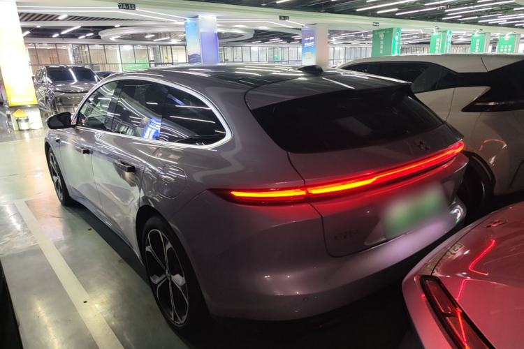 NIO ET5T 2025 — 4