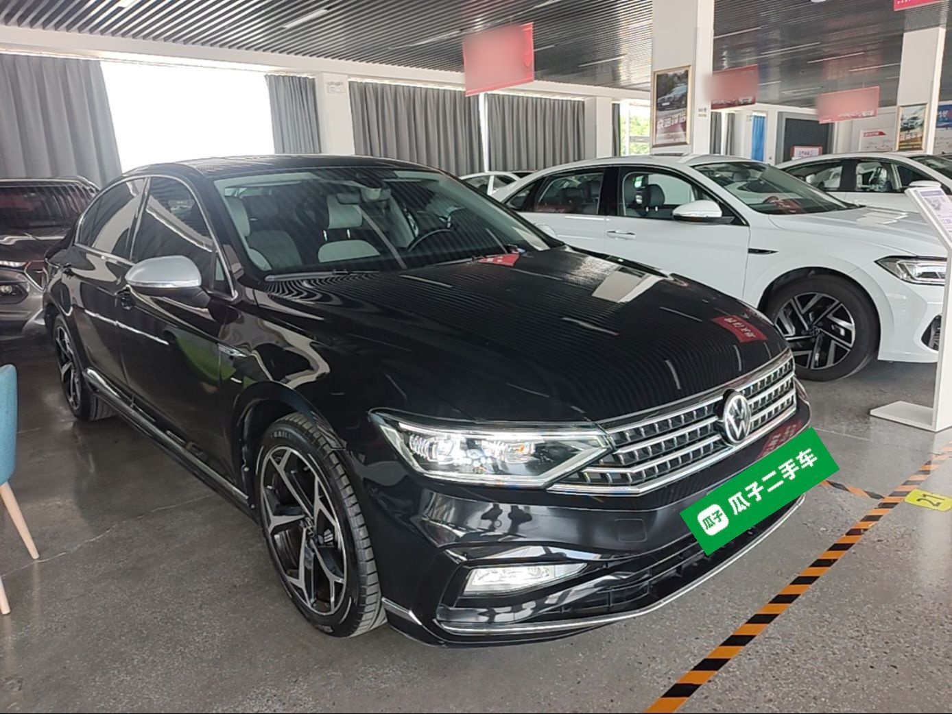 Volkswagen magotan 2023 — фото 3