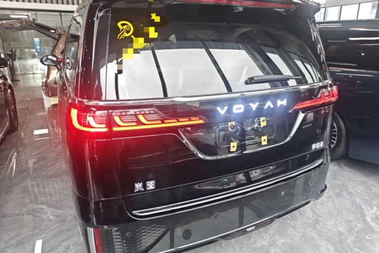Voyah Dream 2025 — 5