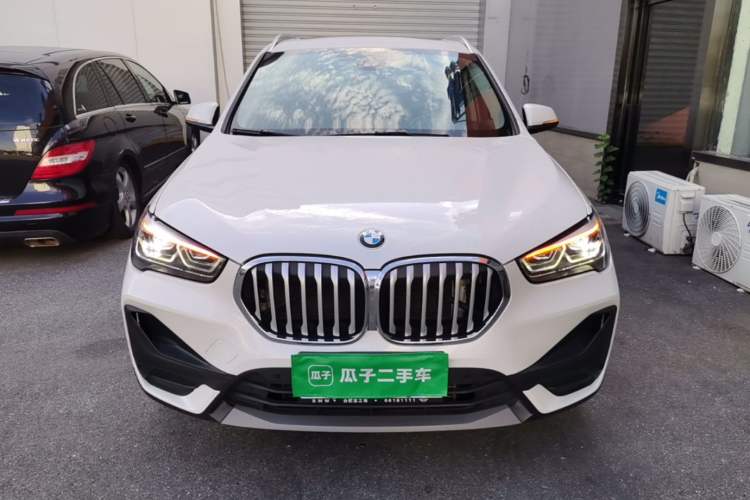 BMW X1 2022 — фото 2