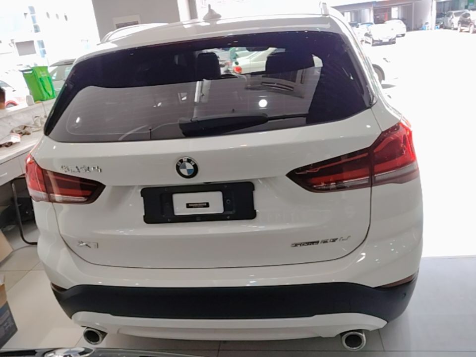 BMW X1 2021 — фото 5