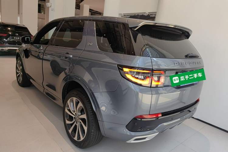 Land Rover Discovery Sport 2023 — фото 4