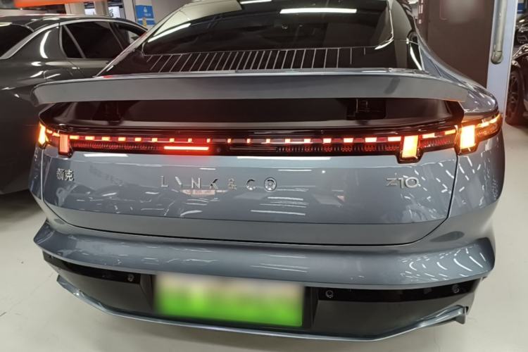 Lynk & Co Z10 2024 — 5