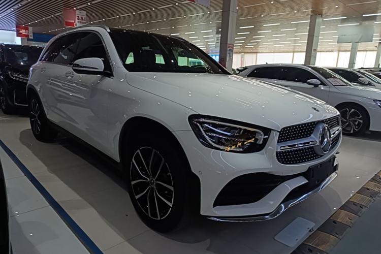 Mercedes-Benz GLC 260 L 2021 — фото 3