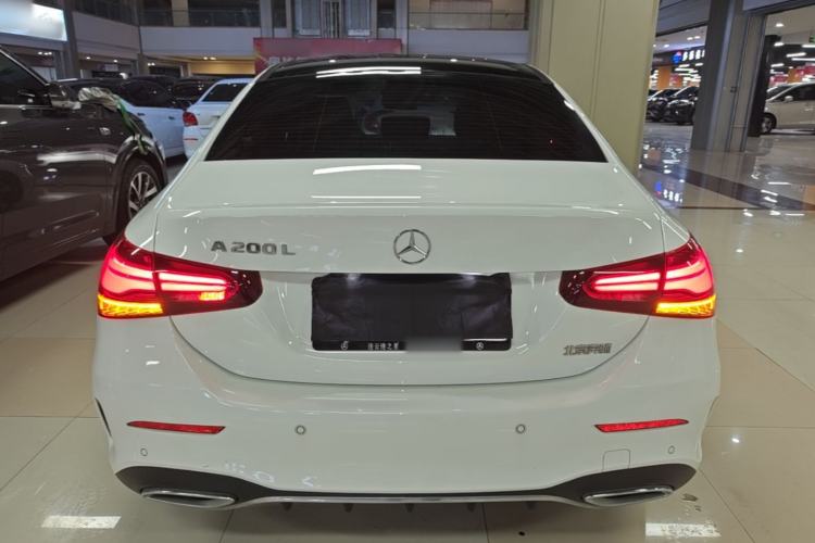 Mercedes-Benz A 200 L 2023 — фото 5