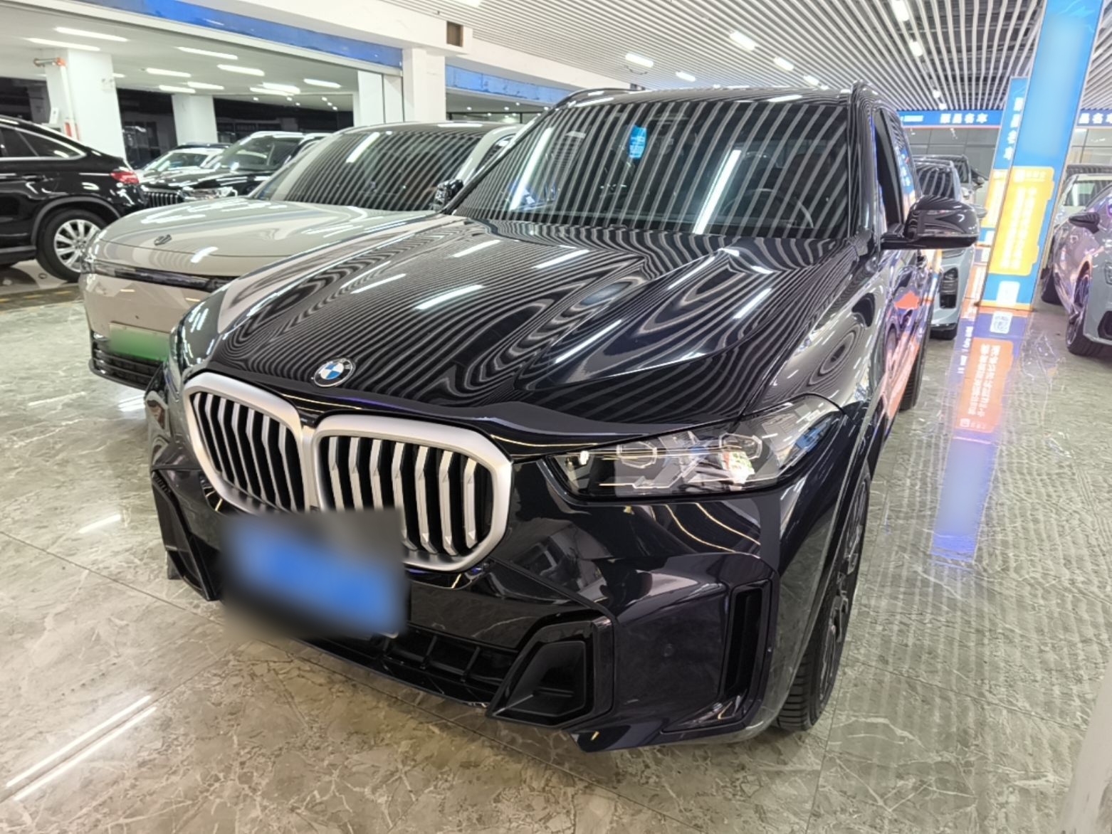 BMW X5 2023 — фото 1