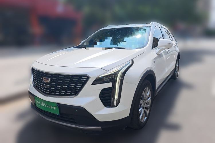Cadillac XT4 2021 — фото 1