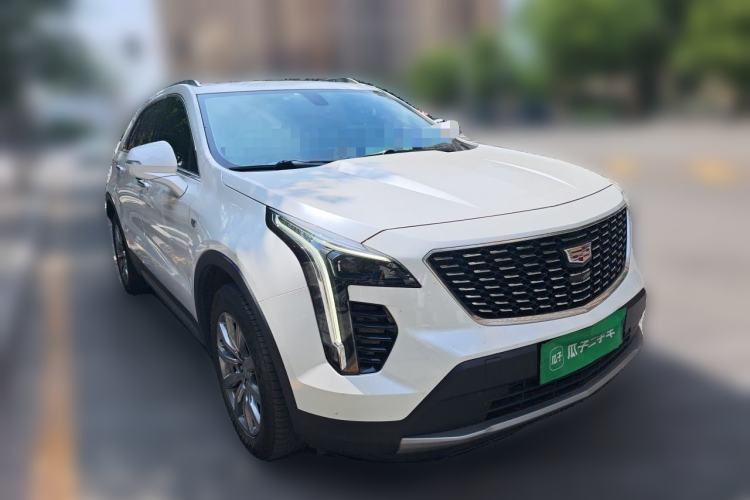Cadillac XT4 2021 — фото 3