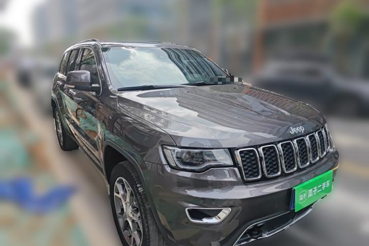Jeep Grand Cherokee 2021 — 3