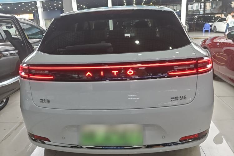 AITO AITO M5 2025 — 5
