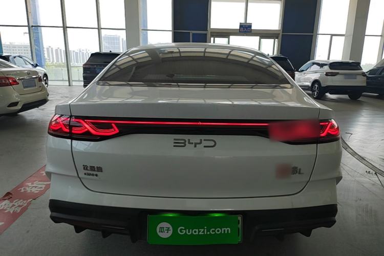 BYD Qin L 2024 — 5