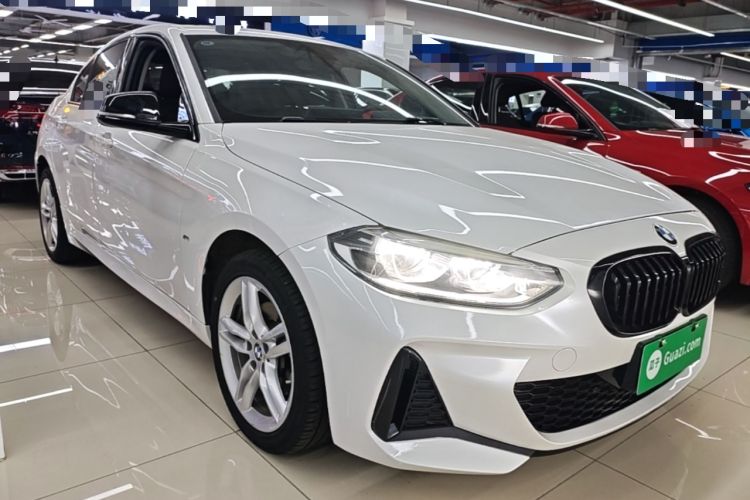 BMW 120i 2022 — 3