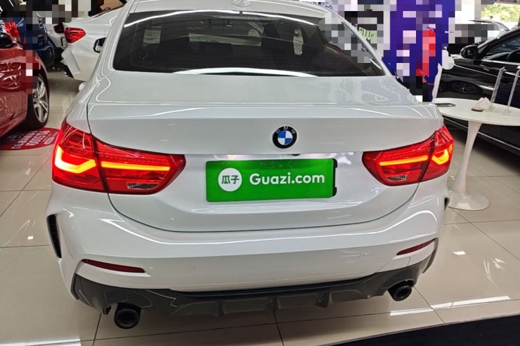 BMW 120i 2022 — 5