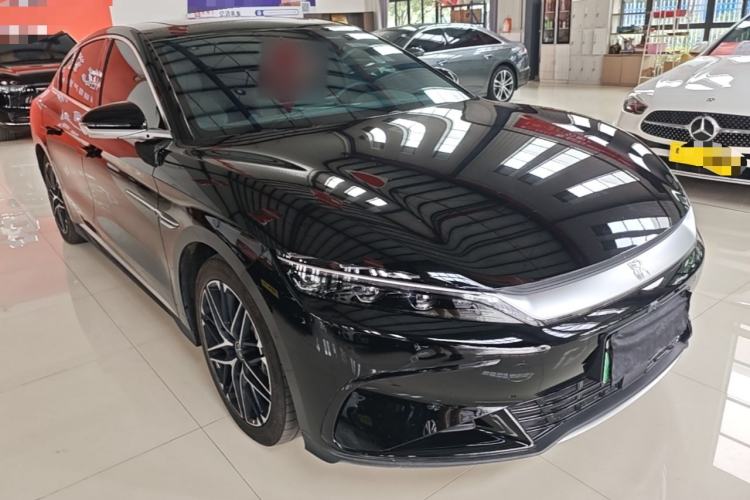BYD Han 2025 — 3