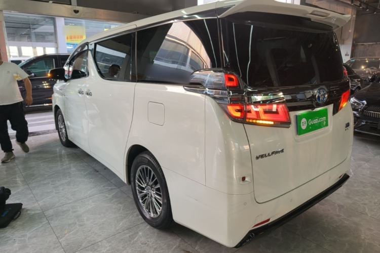 Toyota Vellfire 2020 — 4