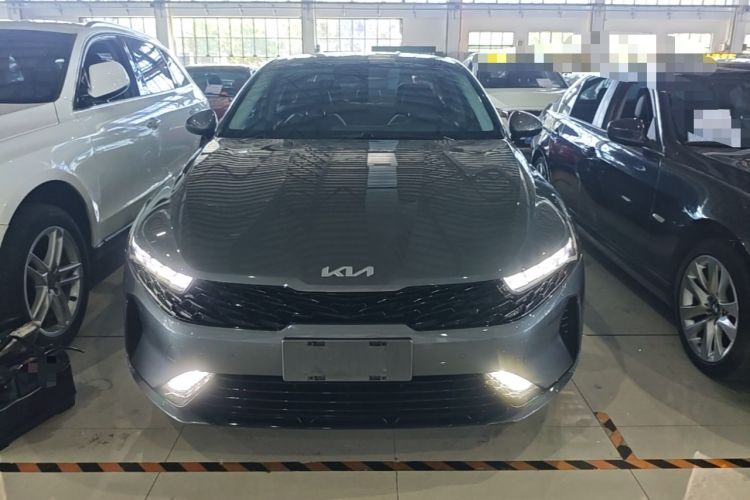 Kia K5 2021 — 2