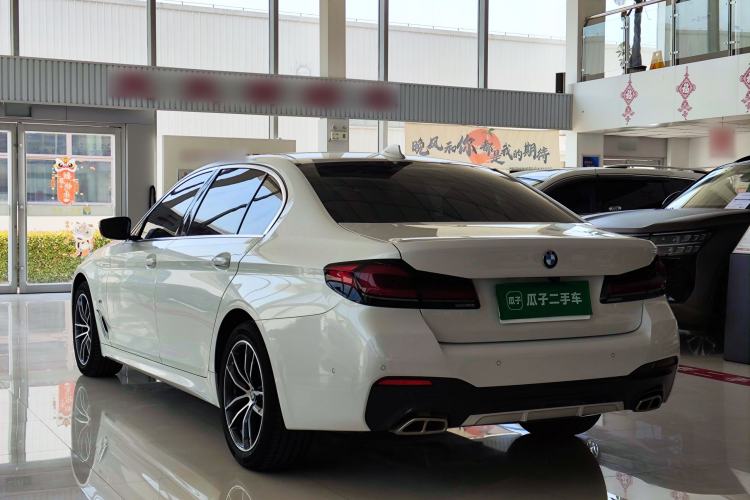 BMW 525Li 2022 — 4