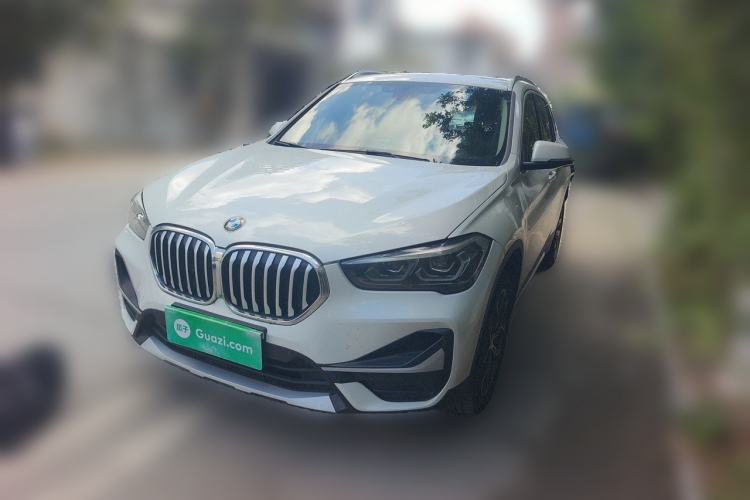 BMW X1 2020 — фото 1