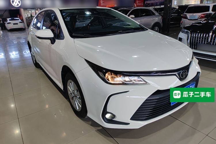 Toyota Corolla 2022 — 3