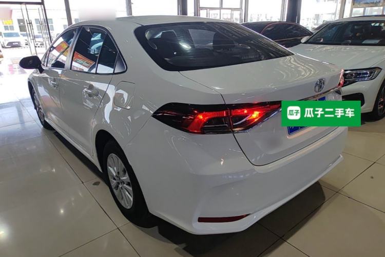 Toyota Corolla 2022 — 4