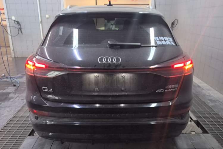 Audi Q4 e-tron 2024 — 5