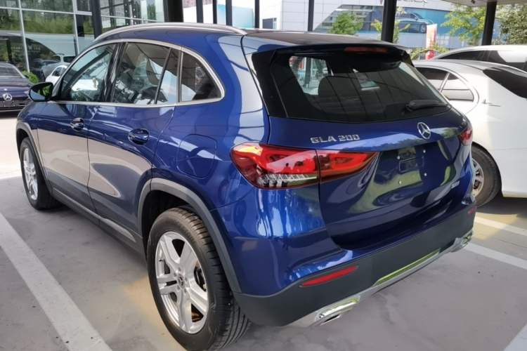 Mercedes-Benz benz gla 2023 — фото 4