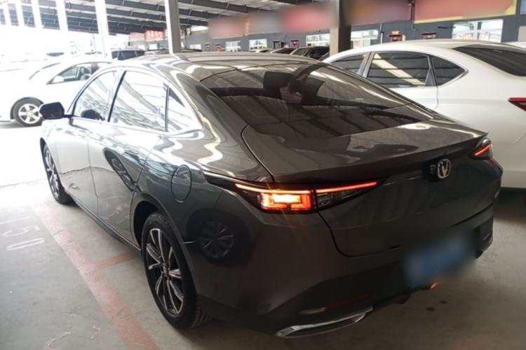 ChangAn Eado 2024 — 4