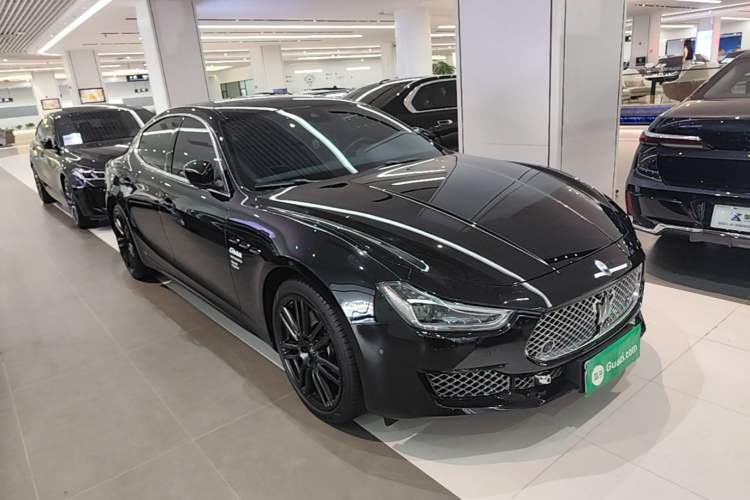 Maserati ghibli 2021 — фото 3