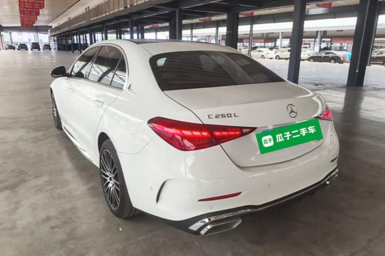 Mercedes-Benz C 260 L 2023 — фото 4